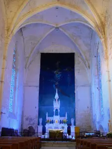 Abdij van Saint-Amant-de-Boixe - Binnen in de abdijkerk: koor