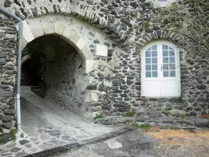 Alba-la-Romaine - Trappe gate