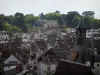 Amboise - Torre do Relógio, casas da cidade e da igreja Saint-Denis