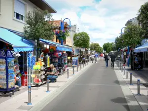 Andernos-les-Bains - Winkels Avenue du General de Gaulle