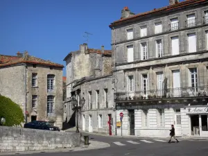 Angoulême - Casas da cidade alta