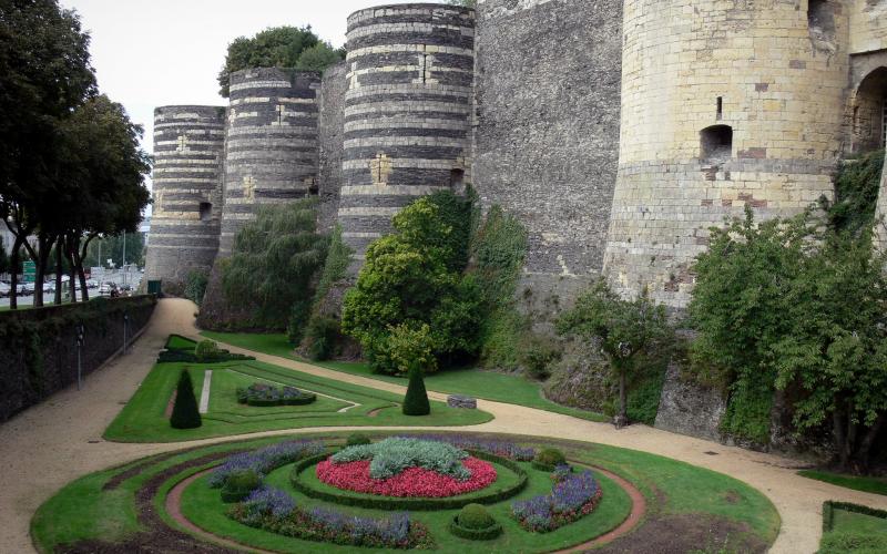 Cities & towns of Anjou Tourism, Holidays & Weekends