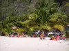 Anse Bertrand - Relaxe na areia branca da praia da Enseada de Laborde