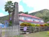 Anse Figuier - Martinique Ecomuseum gehuisvest in het voormalige distilleerderij Ducanet aan het strand van Fig Tree Cove, in de gemeente van Rivière-Pilote