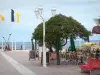 Arcachon - Terraza del restaurante con vistas a la piscina Arcachon