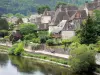 Argentat - Promenade au bord de la Dordogne