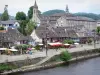 Argentat - Chapelle des Récollets, maisons du quai Lestourgie et cours d'eau de la Dordogne