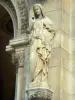 Argenteuil basilica - Statue of the Saint-Denys basilica