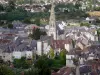 Argenton-sur-Creuse - Clocher de l'église Saint-Sauveur et maisons de la vieille ville