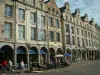 Arras - Arcaded houses of Flemish style and café terrace on the Héros square