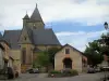 Assier - Iglesia renacentista, salón y casas de la aldea en el Parque Natural Regional de Causses del Quercy