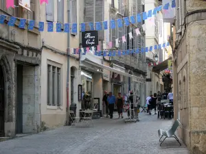 Auch - Rue Dessoles street with its houses and shops 