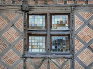 Auch - Window of the Fedel house (old half-timbered house) 