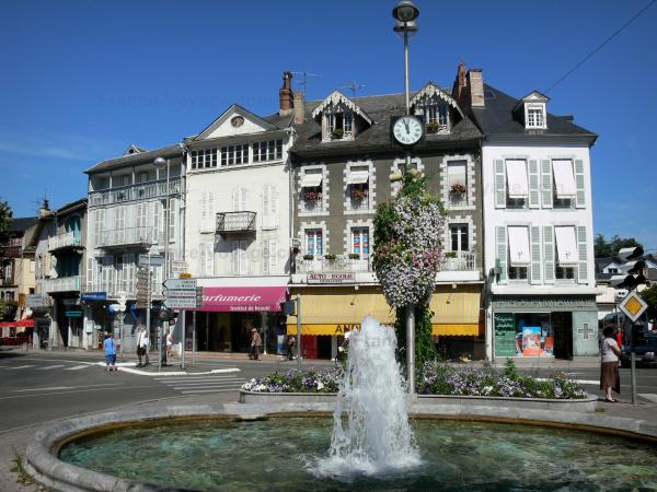 une