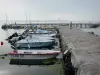 Balaruc les Bains - Porto do spa com seus barcos atracados, lagoa Thau (Thau Basin)