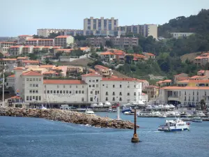 Banyuls sur Mer - Porto e fachadas da cidade