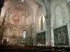 Basilica di Évron - Interno della Basilica di Nostra Signora della Spina: Cappella di Saint Crespin: murale di Cristo in Maestà e arazzi Aubusson