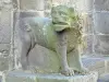 Basilique de Mauriac - Lion sculpté