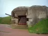 Batterie de Longues-sur-Mer - Batterie allemande : casemate avec un canon