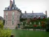 Bellegarde castle - Pavilion and moats