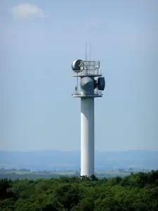 Berg van Avaloirs - Weergave van tv-relais vanaf de top van Lookout Avaloirs