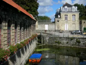 Bergues - Gevels en kanaal