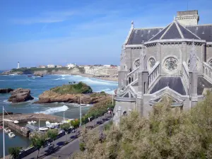 Biarritz - Ábside de la iglesia de Sainte-Eugénie con vistas al puerto pesquero