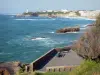 Biarritz - Benches with a view of the lighthouse of the Saint-Martin headland, the beachfront of the resort and the Atlantic Ocean