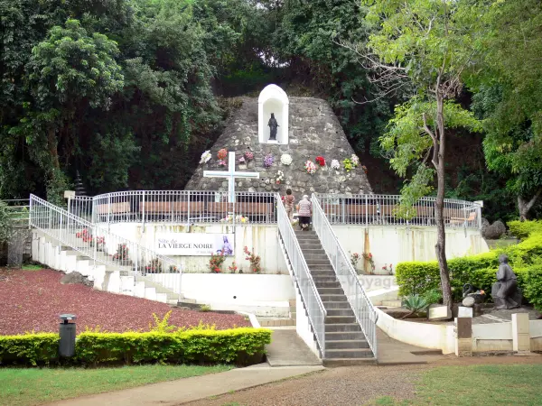 The Black Virgin of Rivière des Pluies - Tourism, holidays & weekends guide in the Réunion