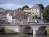 Le Blanc - Ponte sul fiume Creuse e le case della città nella valle della Creuse, nel Parco Naturale Regionale della Brenne