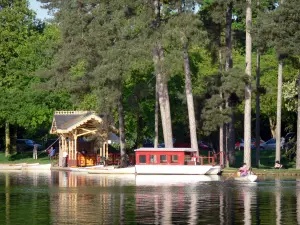 Bois de Boulogne - Passeio de barco no lago inferior