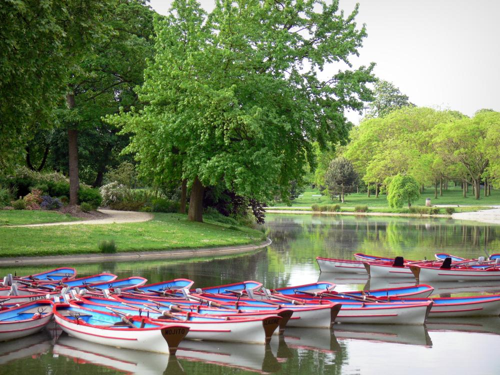Location De Barques Du Lac Daumesnil Photos Photos - Bois de Vincennes - 20 images de qualité en haute définition