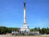 Bordeaux - Monument aux Girondins met zijn fontein en zuil met daarop een standbeeld van Liberty