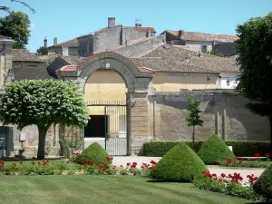 Bourg - French Garden of the citadel park