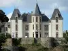 Bressuire - Casa de estilo gótico y restos medievales del castillo de Bressuire