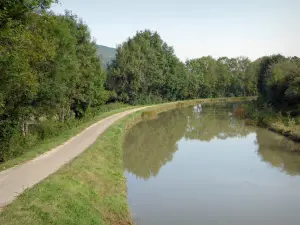 Burgundy Canal - Towpath suitable for walking along the canal