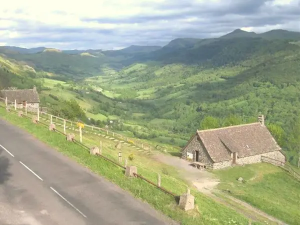 Os burons de salers - Guia de Turismo, férias & final de semana no Cantal