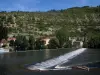 Cahors - River (Lot), case in barca e collina, immerso nel Quercy