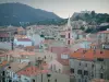 Calvi - Clocher de l'église Sainte-Marie-Majeure et maisons de la ville basse