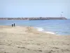 Canet-en-Roussillon - Plage de sable de la station balnéaire et mer Méditerranée