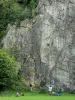 Canyon de Saulges - Pratique de l'escalade sur une falaise de la vallée encaissée