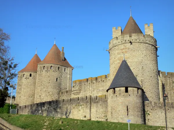 Carcassonne - Türme und Stadtmauern der mittelalterlichen Stadt