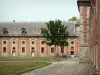 Castello di Fleury-en-Bière - Comune (dipendenze)