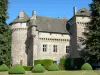 Castello di La Vigne - Facciata del castello e il giardino alla francese