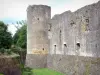 Il castello di Villandraut - Guida turismo, vacanze e weekend nella Gironda
