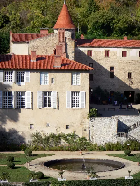 O castelo de La Batisse - Guia de Turismo, férias & final de semana no Puy-de-Dôme