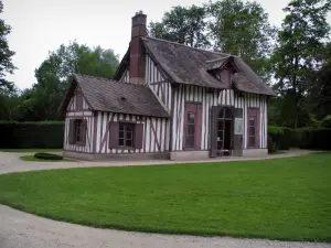 Castelo Chantilly - Parque: hamlet casa de enxaimel