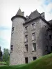Castelo Pesteils - Torre e fachada do castelo