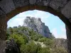 Castelo Peyrepertuse - Vista do Castelo de San Jordi (Castelo de São Jorge) do Castelo Inferior