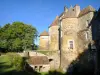 Castelo de Ratilly - Ponte levadiça e torres de entrada do castelo